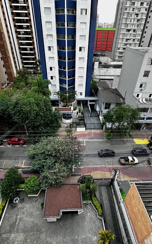 Apartamento à venda com 128m², 3 quartos e 1 vaga Apartamento à venda com 128m², 3 quartos e 1 vagaVista
