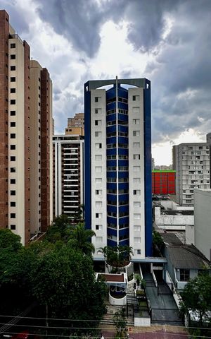 Apartamento à venda com 128m², 3 quartos e 1 vaga Apartamento à venda com 128m², 3 quartos e 1 vagaVista