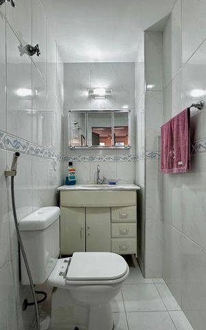 Apartamento à venda com 128m², 3 quartos e 1 vaga Apartamento à venda com 128m², 3 quartos e 1 vagaBanheiro Suíte