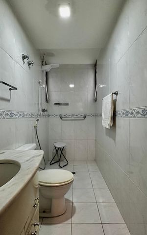 Apartamento à venda com 128m², 3 quartos e 1 vaga Apartamento à venda com 128m², 3 quartos e 1 vagaBanheiro Social