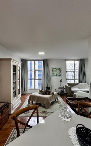 Apartamento à venda com 128m², 3 quartos e 1 vaga Apartamento à venda com 128m², 3 quartos e 1 vagaSala