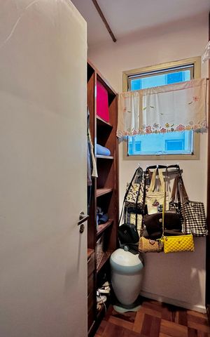 Apartamento à venda com 128m², 3 quartos e 1 vaga Apartamento à venda com 128m², 3 quartos e 1 vagaCloset Suíte