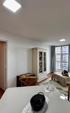 Apartamento à venda com 128m², 3 quartos e 1 vaga Apartamento à venda com 128m², 3 quartos e 1 vagaSala
