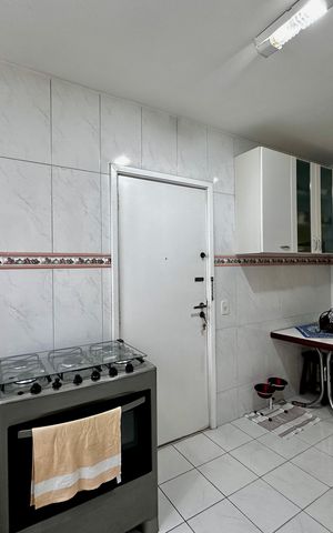 Apartamento à venda com 128m², 3 quartos e 1 vaga Apartamento à venda com 128m², 3 quartos e 1 vagaCozinha