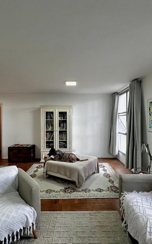 Apartamento à venda com 128m², 3 quartos e 1 vaga Apartamento à venda com 128m², 3 quartos e 1 vagaSala