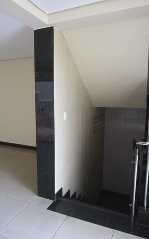Casa para alugar com 384m², 5 quartos e 5 vagasSala