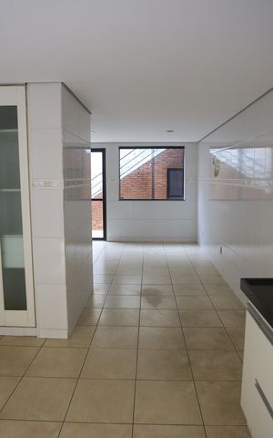 Casa para alugar com 384m², 5 quartos e 5 vagasÁrea Gourmet