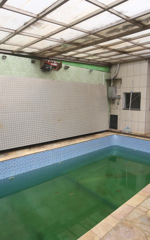 Casa para alugar com 384m², 5 quartos e 5 vagasQuintal