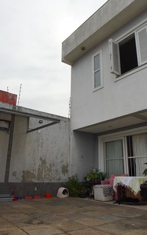 Casa à venda com 130m², 3 quartos e 1 vagaFachada - Quintal