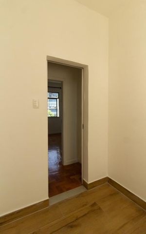 Apartamento para alugar com 85m², 3 quartos e sem vaga Apartamento para alugar com 85m², 3 quartos e sem vagaDetalhe do quarto 2