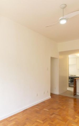 Apartamento para alugar com 85m², 3 quartos e sem vaga Apartamento para alugar com 85m², 3 quartos e sem vagaDetalhe da sala