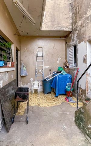 Casa à venda com 182m², 5 quartos e 4 vagas Casa à venda com 182m², 5 quartos e 4 vagasQuintal