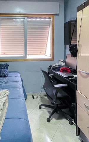 Casa à venda com 182m², 5 quartos e 4 vagas Casa à venda com 182m², 5 quartos e 4 vagasQuarto 1