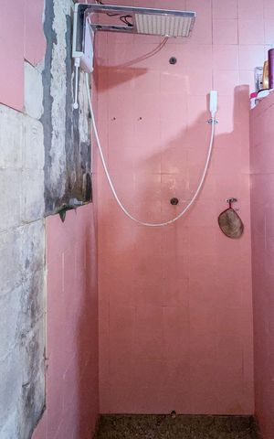 Casa à venda com 182m², 5 quartos e 4 vagas Casa à venda com 182m², 5 quartos e 4 vagasBanheiro