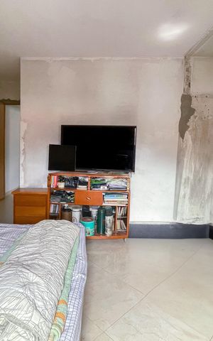 Casa à venda com 182m², 5 quartos e 4 vagas Casa à venda com 182m², 5 quartos e 4 vagasQuarto 2