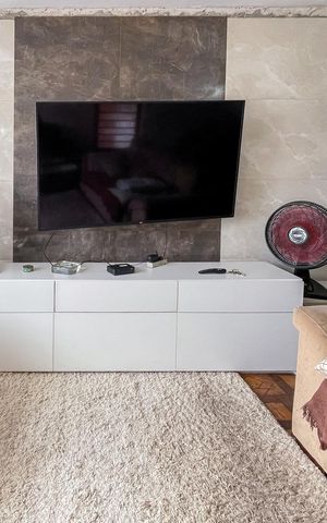 Casa à venda com 182m², 5 quartos e 4 vagas Casa à venda com 182m², 5 quartos e 4 vagasSala