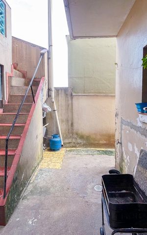 Casa à venda com 182m², 5 quartos e 4 vagas Casa à venda com 182m², 5 quartos e 4 vagasQuintal