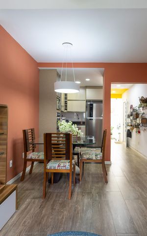 Casa à venda com 198m², 3 quartos e 1 vaga Casa à venda com 198m², 3 quartos e 1 vagaSala