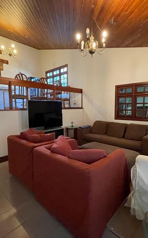 Casa à venda com 410m², 3 quartos e 8 vagasSala 1