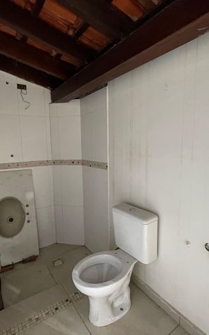 Casa à venda com 410m², 3 quartos e 8 vagasBanheiro 4