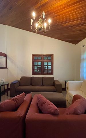 Casa à venda com 410m², 3 quartos e 8 vagasSala 1