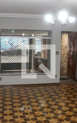 Casa à venda com 223m², 2 quartos e 3 vagas