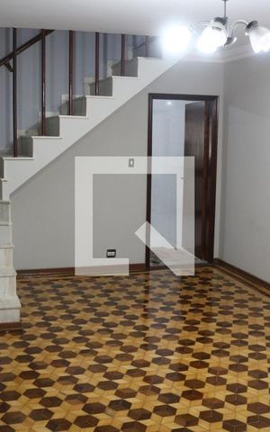Casa à venda com 223m², 2 quartos e 3 vagas