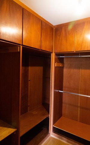 Apartamento à venda com 450m², 6 quartos e 3 vagas Apartamento à venda com 450m², 6 quartos e 3 vagascloset da Suíte master