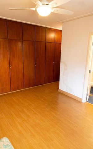 Apartamento à venda com 450m², 6 quartos e 3 vagas Apartamento à venda com 450m², 6 quartos e 3 vagasSuíte 2