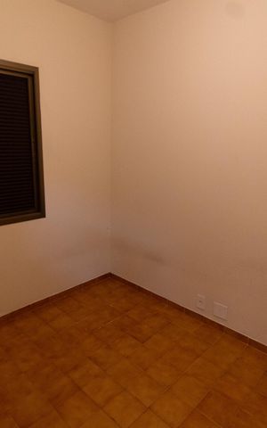 Apartamento à venda com 450m², 6 quartos e 3 vagas Apartamento à venda com 450m², 6 quartos e 3 vagasQuarto de Serviço