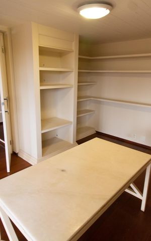 Apartamento à venda com 450m², 6 quartos e 3 vagas Apartamento à venda com 450m², 6 quartos e 3 vagasEscritório