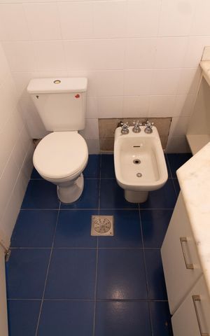 Apartamento à venda com 450m², 6 quartos e 3 vagas Apartamento à venda com 450m², 6 quartos e 3 vagasBanheiro da Suíte 2