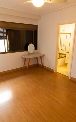 Apartamento à venda com 450m², 6 quartos e 3 vagas Apartamento à venda com 450m², 6 quartos e 3 vagasSuíte