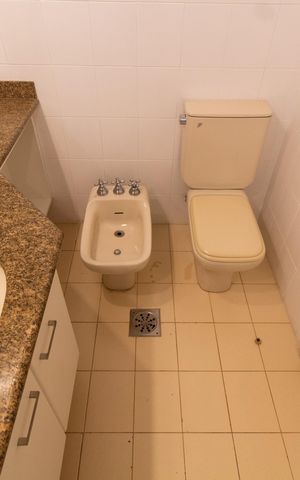 Apartamento à venda com 450m², 6 quartos e 3 vagas Apartamento à venda com 450m², 6 quartos e 3 vagasBanheiro da Suíte