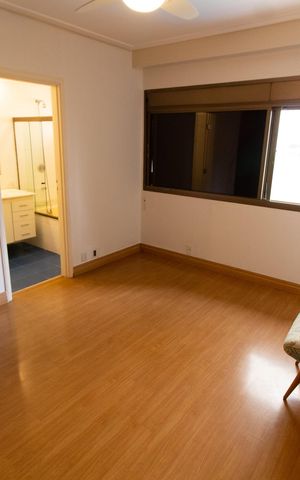 Apartamento à venda com 450m², 6 quartos e 3 vagas Apartamento à venda com 450m², 6 quartos e 3 vagasSuíte 2