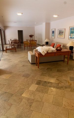 Apartamento à venda com 450m², 6 quartos e 3 vagas Apartamento à venda com 450m², 6 quartos e 3 vagasÁrea comum