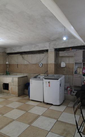 Casa à venda com 200m², 1 quarto e 4 vagasÁrea de serviço