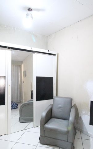 Casa à venda com 200m², 1 quarto e 4 vagasSuíte
