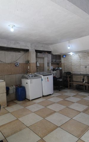 Casa à venda com 200m², 1 quarto e 4 vagasÁrea de serviço