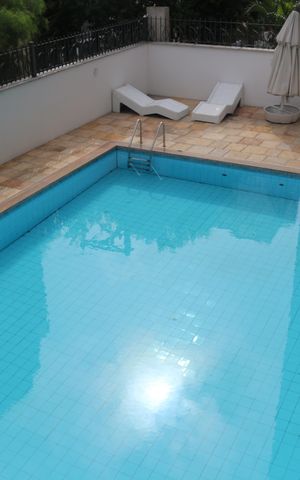 Apartamento à venda com 200m², 3 quartos e 2 vagasÁrea comum - Piscina