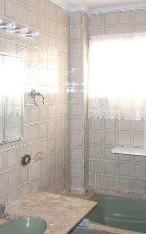 Apartamento à venda com 200m², 3 quartos e 2 vagasBanheiro social