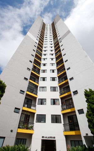 Apartamento para alugar com 70m², 2 quartos e 1 vagaFachada do bloco