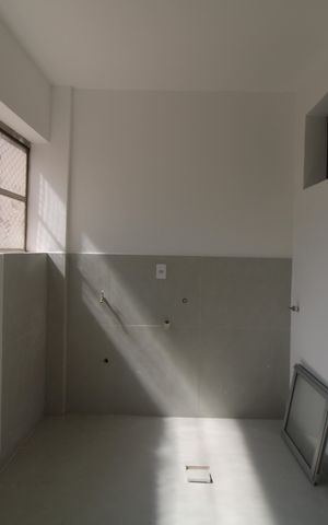Apartamento à venda com 80m², 2 quartos e 1 vagaÁrea de Serviço
