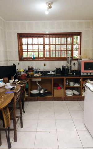 Casa à venda com 200m², 3 quartos e 2 vagas Casa à venda com 200m², 3 quartos e 2 vagasCozinha