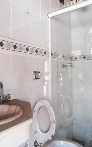 Casa à venda com 400m², 3 quartos e 5 vagasBanheiro de Serviço