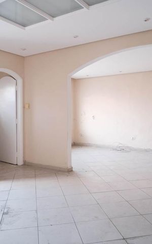 Casa à venda com 400m², 3 quartos e 5 vagasSala