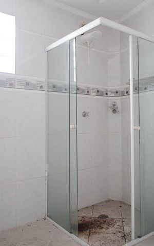 Casa à venda com 400m², 3 quartos e 5 vagasBanheiro 1