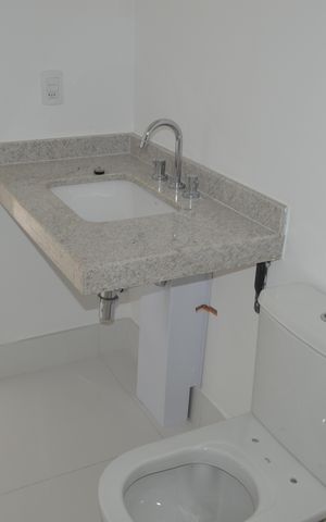 Apartamento à venda com 141m², 3 quartos e 2 vagasBanheiro da Suíte 2