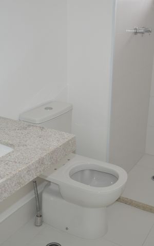 Apartamento à venda com 141m², 3 quartos e 2 vagasBanheiro da Suíte 1