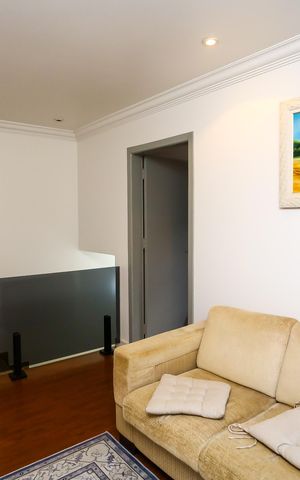 Casa de condomínio à venda com 293m², 3 quartos e 5 vagas Casa de condomínio à venda com 293m², 3 quartos e 5 vagasSala dos quartos